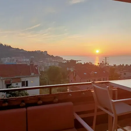 Seaview Apartment